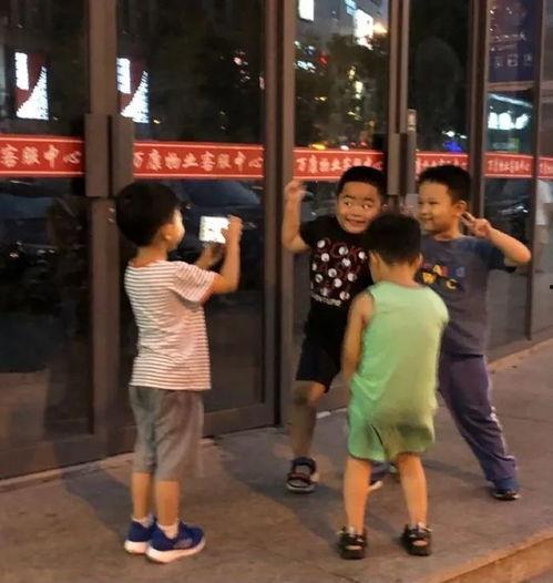 娱乐吃瓜头像男生图片,揭秘娱乐圈男星吃瓜瞬间